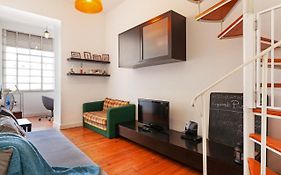 Quiet 3 Bedroom Apartment In Lisbon